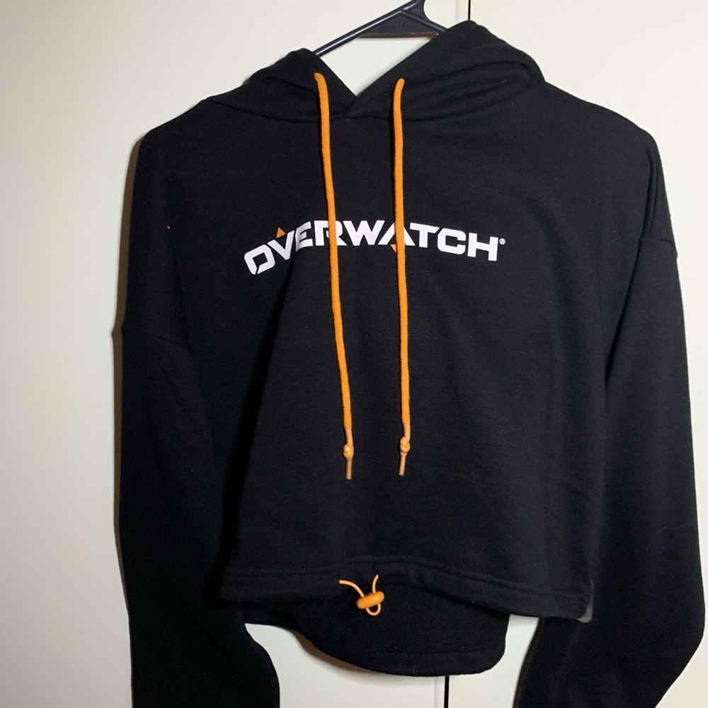 black hoddie